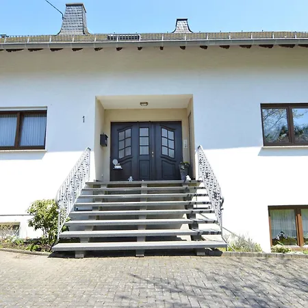 Family Getaway, Cleaning Included Apartmán Lirstal