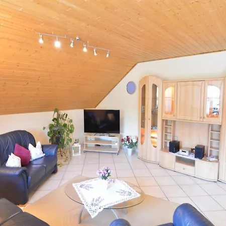 Family Getaway, Cleaning Included * Lirstal